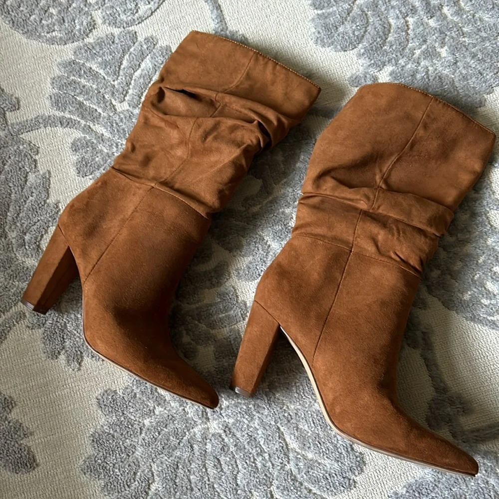 Banana Republic Suede Slouchy Boot, 7.5 - Picture 5 of 13